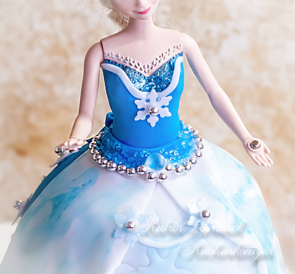 Kuchenkönigin Cake Board Tutorial Frozen Emily Disney Elsa Barbie