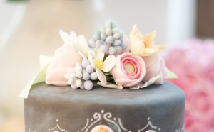 Kuchenkönigin Tutorial Vintage Frühlings Blüten Bouquet Zuckerblumen Zuckerblüten Fondant Gumpaste Blütenpaste Tutorial Rezept