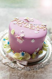 Birthday Taufe Girl Baby Mädchen Torte Kuchen Himbeertorte Fondant rosa flieder sweet