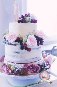 Romantic Naked Cake Nude Torte Hochzeitstorte Tutorial Rezept Backen Hochzeit Liebe Natur